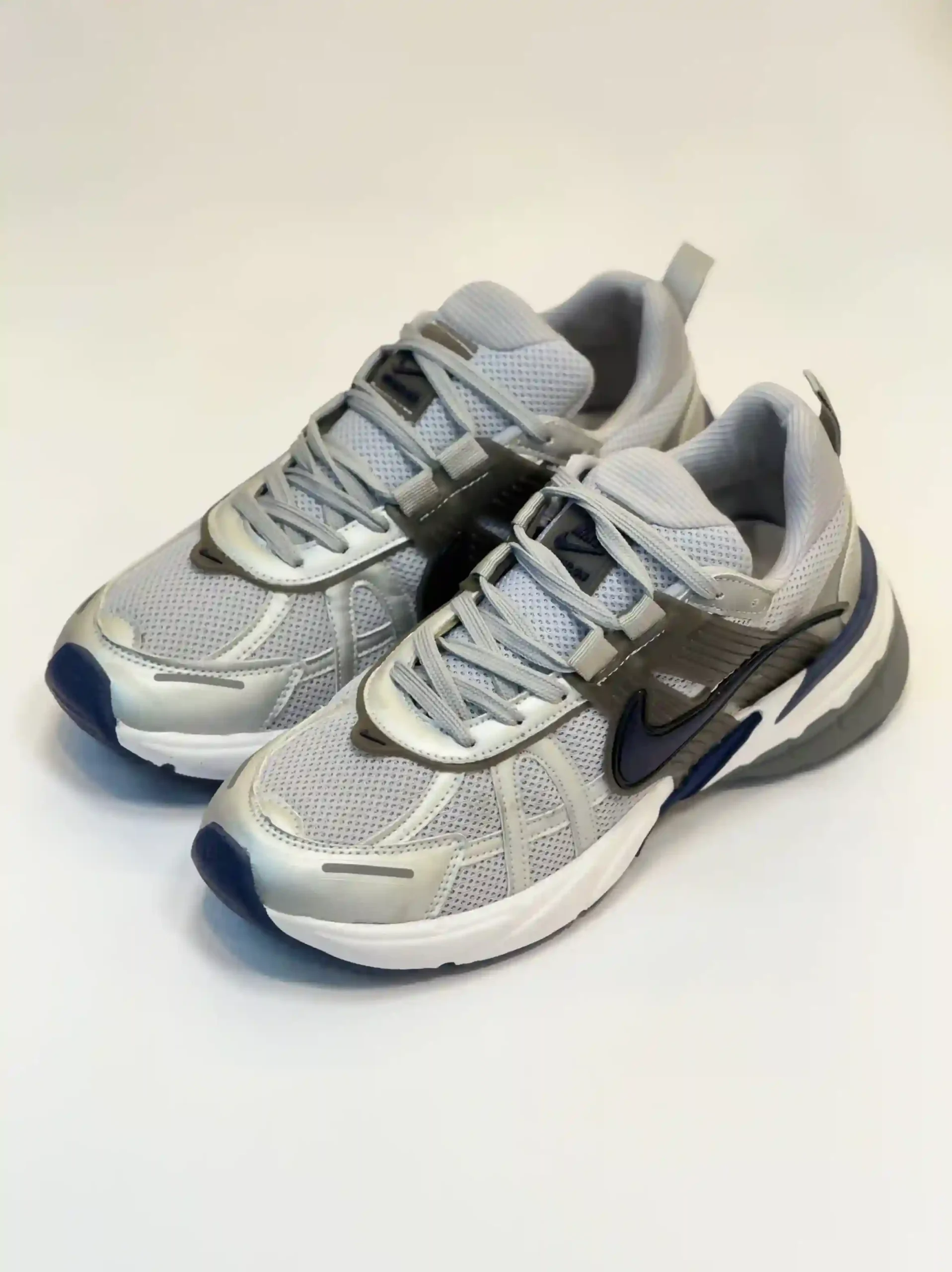 کفش مردانه نایک V2K