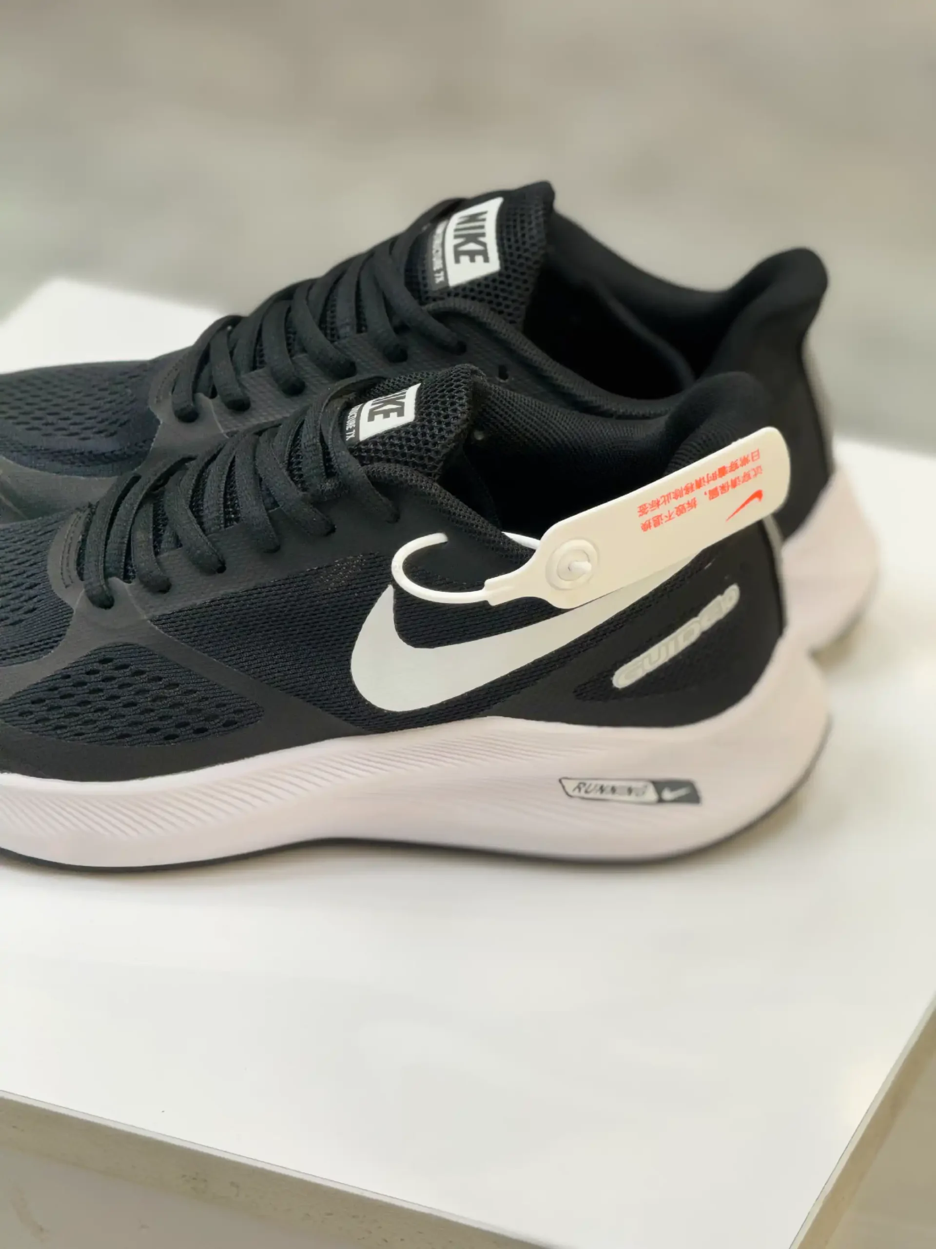 Nike Guide 10 نایک گاید - Image 4