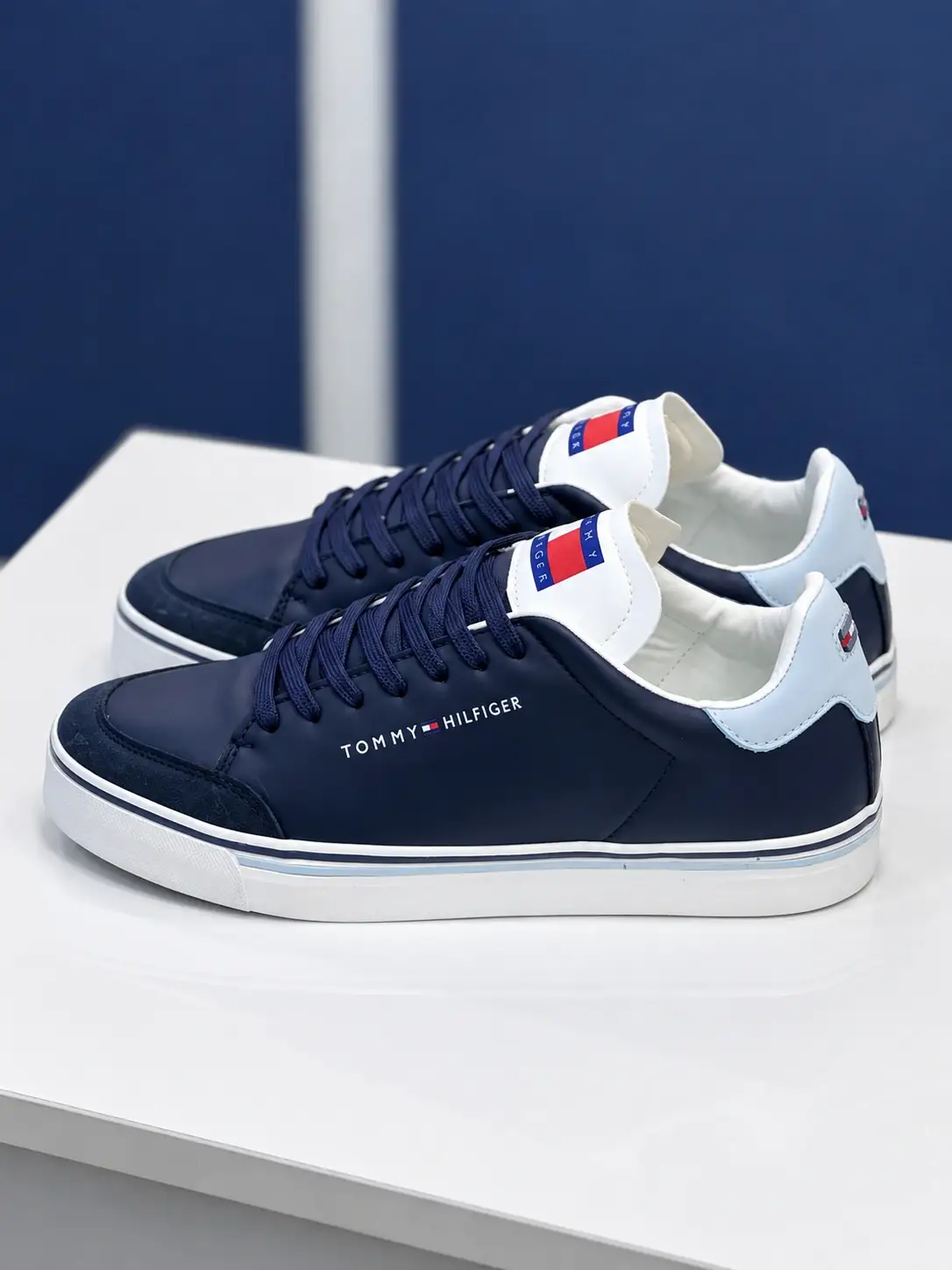 ونس تامی Tommy - Image 3