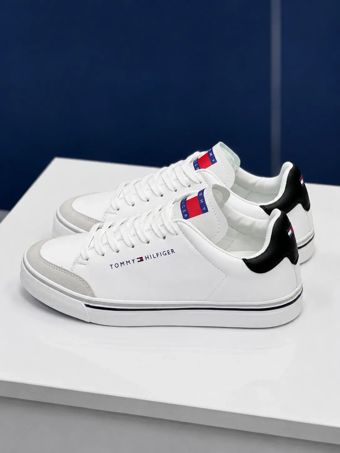 ونس تامی Tommy - Image 4